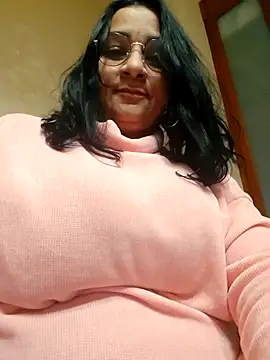 paulinaDiaz1 online show from March 28, 6:09 pm