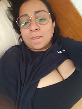 paulinaDiaz1 online show from May 19, 1:07 pm