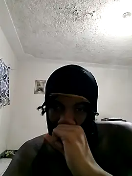 Snapshot of princesfucker chatting on February 5, 4:08 am princesfucker online show from February 5, 4:08 am