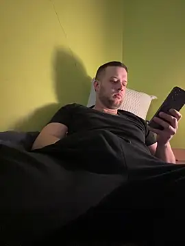 Magnolia6996 online show from February 1, 6:29 pm