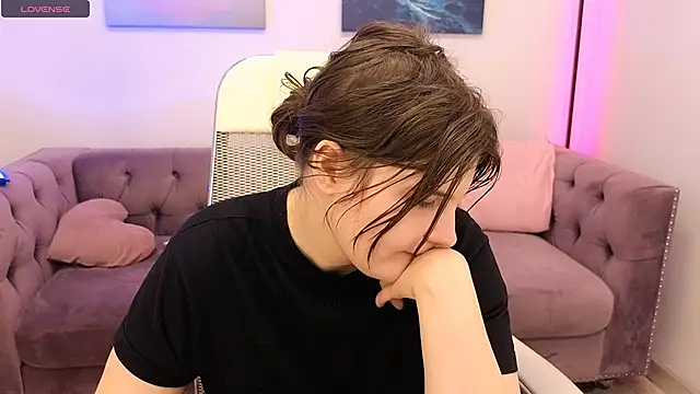 Ruyjin Choi online show from March 1, 3:49 pm