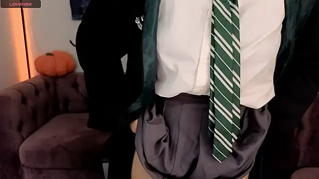 Ruyjin Choi online show from October 28, 11:20 am