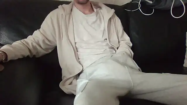 passif520 online show from February 24, 8:26 am