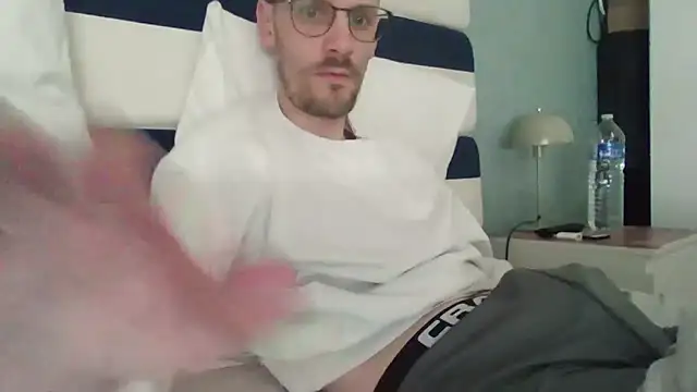 passif520 online show from March 24, 2:06 pm