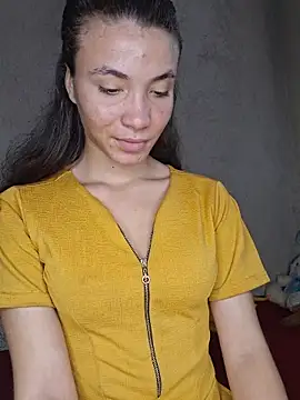 Snapshot of HelenHoltz chatting on November 12, 2:10 pm HelenHoltz online show from November 12, 2:10 pm