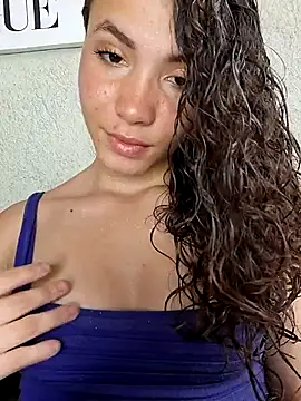 Snapshot of HelenHoltz chatting on October 27, 5:03 pm HelenHoltz online show from October 27, 5:03 pm