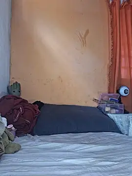 HelenHoltz online show from April 15, 3:38 pm