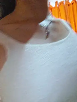 HelenHoltz online show from March 9, 6:11 pm