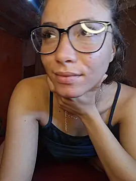 Snapshot of HelenHoltz chatting on July 2, 3:29 pm HelenHoltz online show from July 2, 3:29 pm