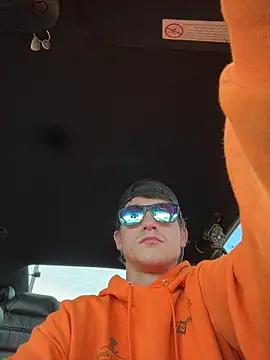 bigdckstud online show from February 12, 4:29 pm