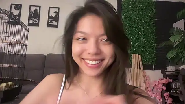DesiredHoney online show from September 10, 5:45 pm