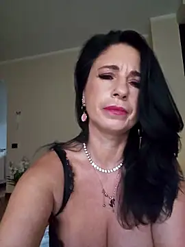 Snapshot of MichelleCara chatting on October 7, 7:09 am MichelleCara online show from October 7, 7:09 am