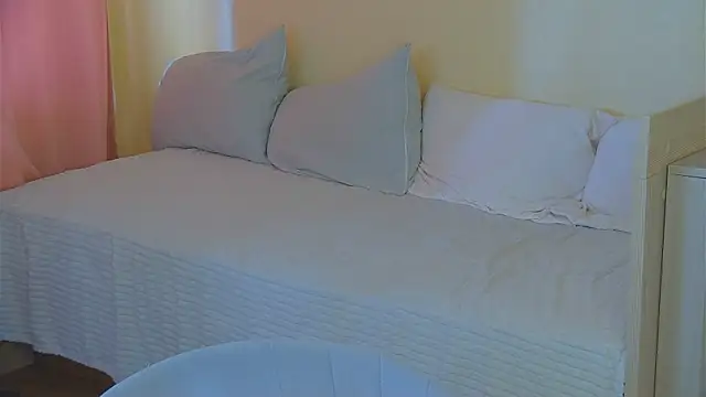 BritneyCruze online show from May 4, 9:34 am