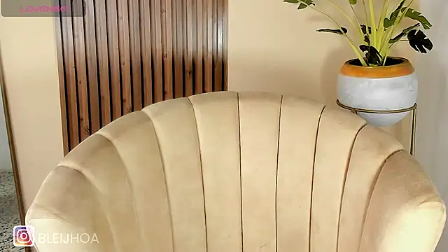 kenayfox online show from March 21, 5:21 am