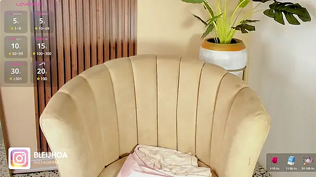 kenayfox online show from February 8, 8:52 am