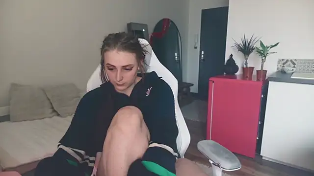 ce leste   online show from March 11, 2:55 pm