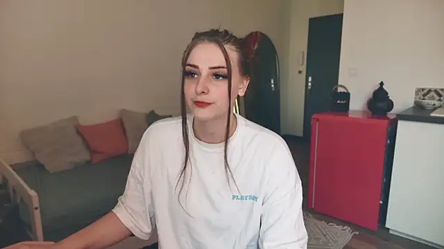 ce leste   online show from February 4, 12:22 pm