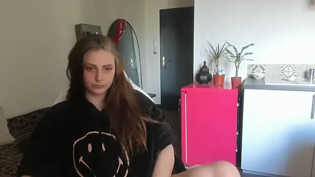 ce leste   online show from May 10, 2:52 pm
