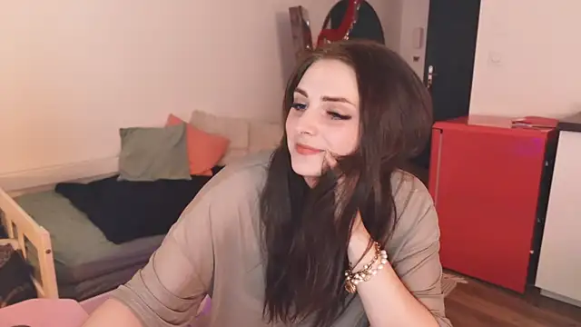 ce leste   online show from November 17, 5:06 pm