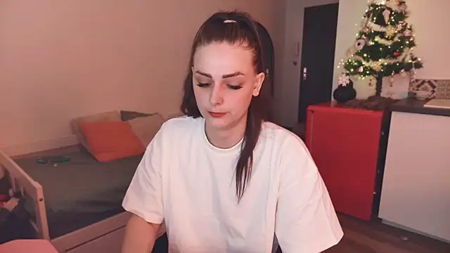 ce leste   online show from December 20, 4:10 pm