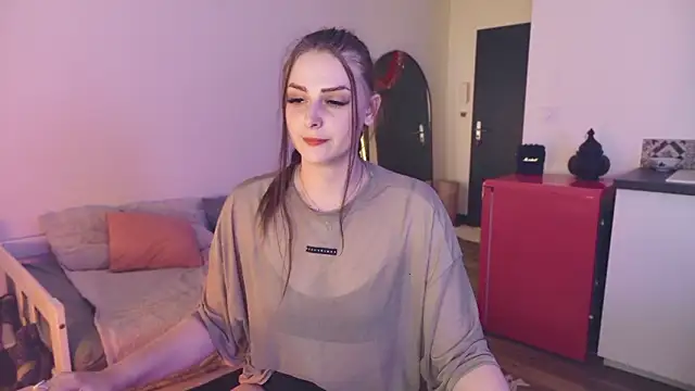 ce leste   online show from January 13, 11:08 pm