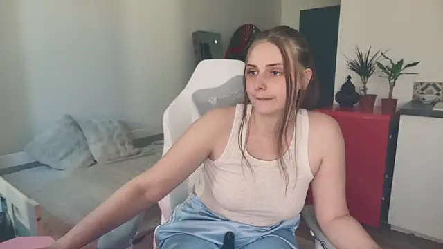 ce leste   online show from March 27, 12:06 pm