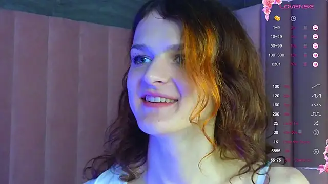 Snapshot of Soo_dreamy chatting on January 5, 4:36 am Soo dreamy online show from January 5, 4:36 am