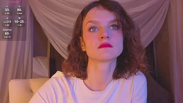 Snapshot of Soo_dreamy chatting on December 4, 1:26 am Soo dreamy online show from December 4, 1:26 am