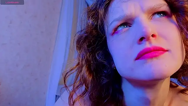 Snapshot of Soo_dreamy chatting on October 13, 2:13 am Soo dreamy online show from October 13, 2:13 am