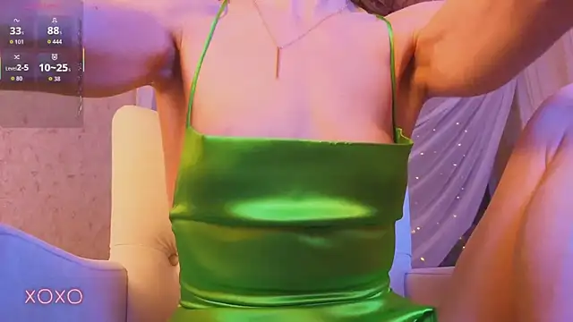 Snapshot of Soo_dreamy chatting on November 9, 1:20 am Soo dreamy online show from November 9, 1:20 am