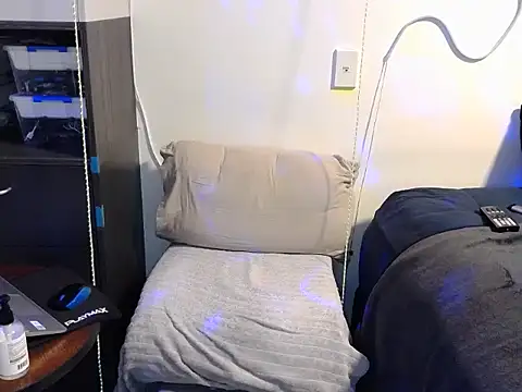 ChunkyMonkey007 online show from October 22, 6:07 pm