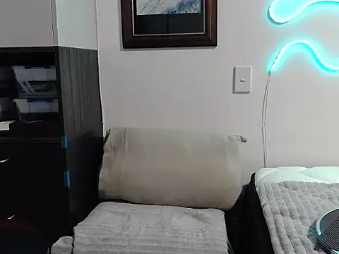 ChunkyMonkey007 online show from September 17, 11:56 am