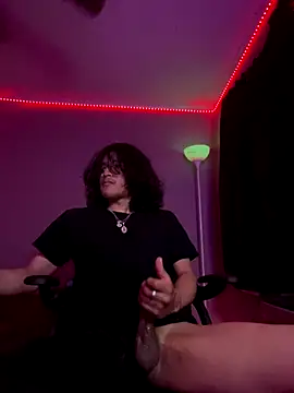 plutomf online show from November 18, 12:59 am