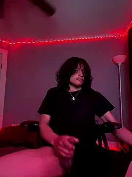 plutomf online show from November 11, 8:20 am