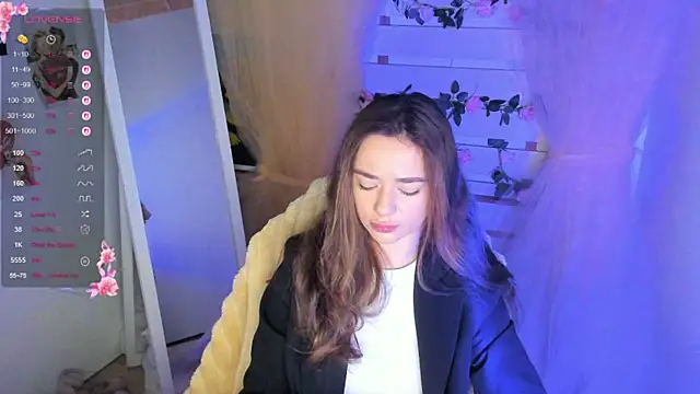 Bella XO online show from May 11, 6:59 am