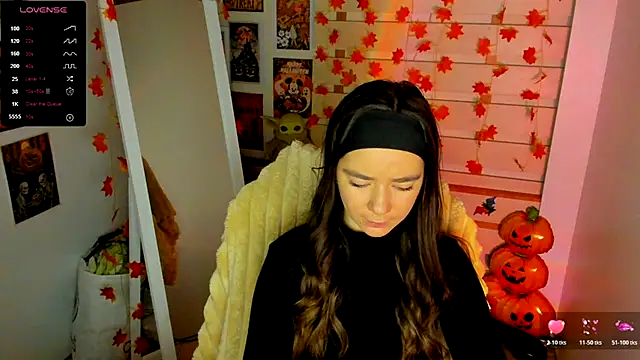 Bella XO online show from November 15, 7:45 am