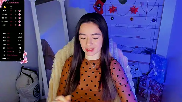 Bella XO online show from December 4, 7:40 am