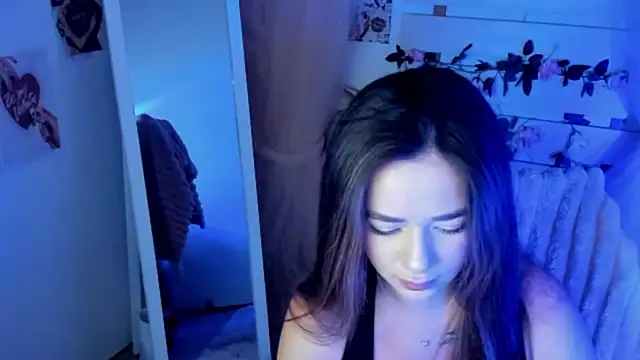 Bella XO online show from June 30, 6:02 am