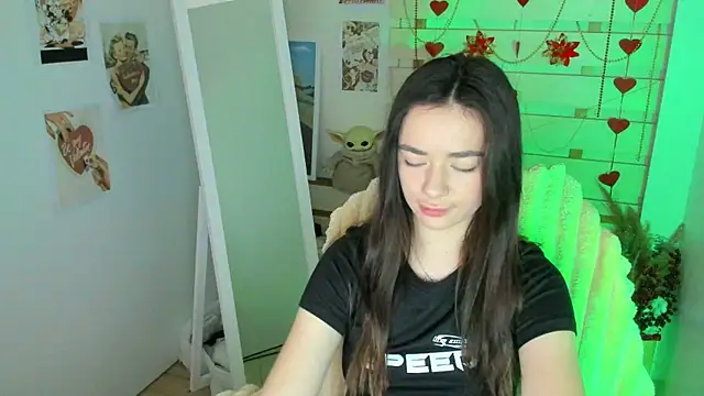 Bella XO online show from April 2, 6:31 am