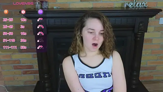 Ellie Sunset online show from April 14, 7:35 am