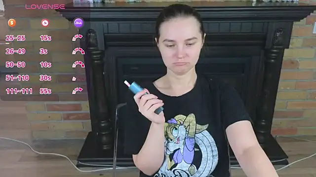 Snapshot of Ellie_Sunset chatting on June 17, 7:41 am Ellie Sunset online show from June 17, 7:41 am