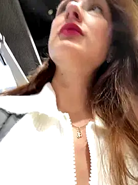 Snapshot of Dina_Tease chatting on December 5, 9:22 am Dina Tease online show from December 5, 9:22 am