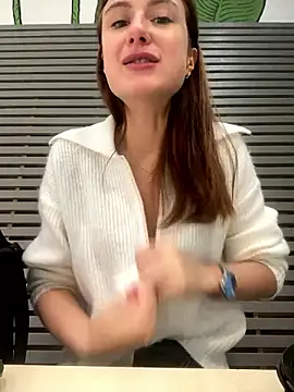 Snapshot of Dina_Tease chatting on December 5, 12:28 pm Dina Tease online show from December 5, 12:28 pm