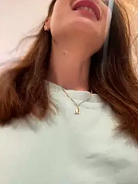 Snapshot of Dina_Tease chatting on December 20, 9:11 am Dina Tease online show from December 20, 9:11 am
