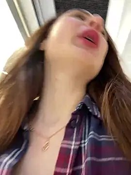Snapshot of Dina_Tease chatting on March 10, 12:17 pm Dina Tease online show from March 10, 12:17 pm