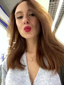 Snapshot of Dina_Tease chatting on December 17, 8:45 am Dina Tease online show from December 17, 8:45 am