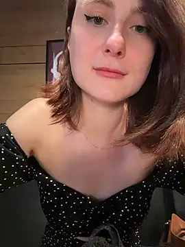 Snapshot of Dina_Tease chatting on June 27, 12:22 pm Dina Tease online show from June 27, 12:22 pm