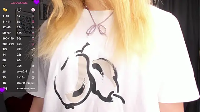 OdetteHarwick online show from November 15, 5:44 am