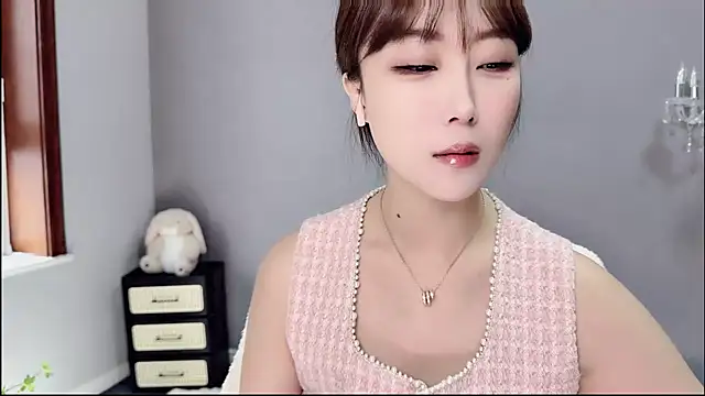 Snapshot of jingling666 chatting on October 17, 12:25 am jingling666 online show from October 17, 12:25 am