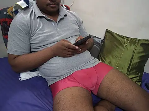 Snapshot of Lundmasti69 chatting on August 2, 10:02 am Lundmasti69 online show from August 2, 10:02 am